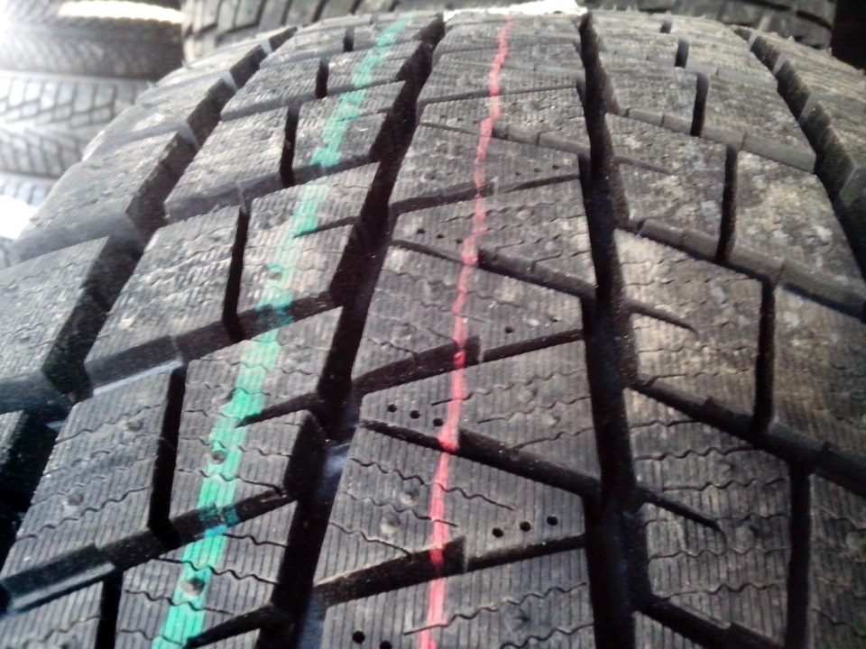 Нові зимові шини Bridgestone Blizzak DM-V1 3