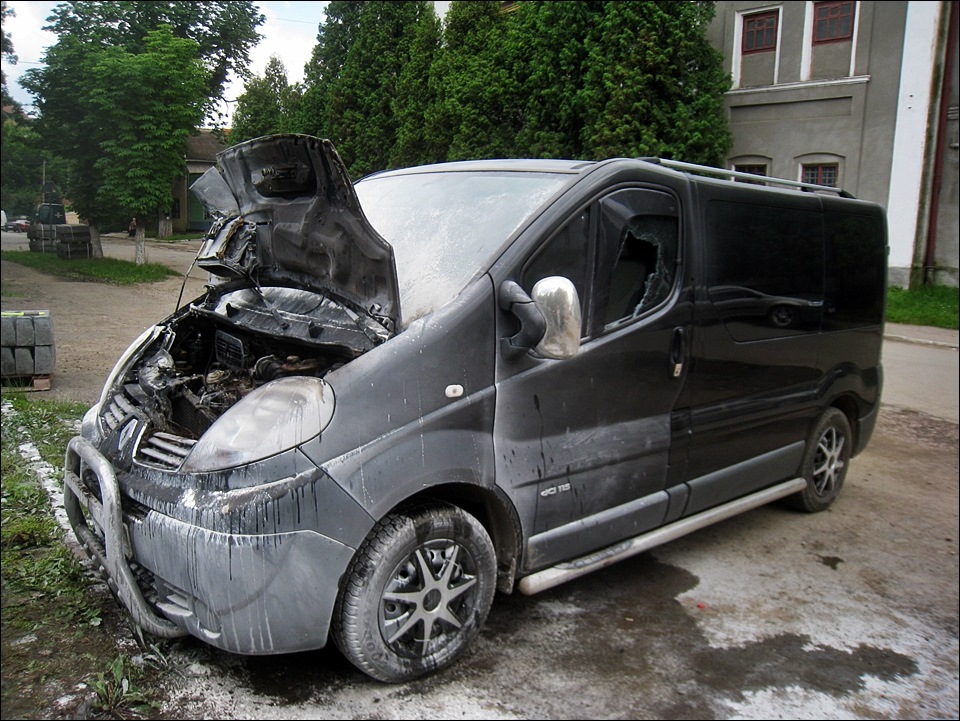 Майже згорів мій Trafic 1