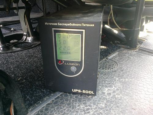 тепер у авто розетка 220 є 2