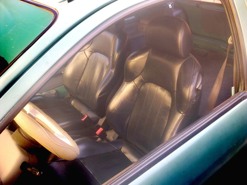 приживлення сидінь hyundai tiburon в Жабенка