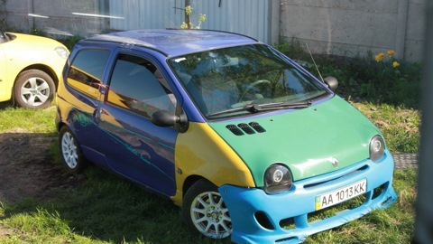 А може продати TWINGO? 1