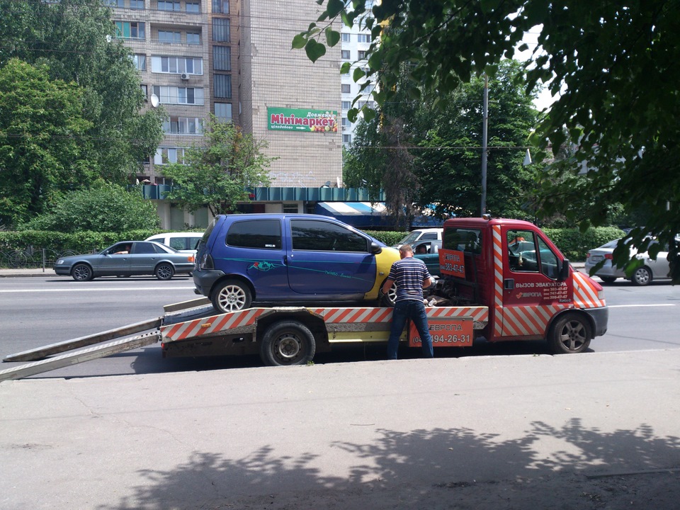Гарний бензин, на заправках України? Не незлічував... 2