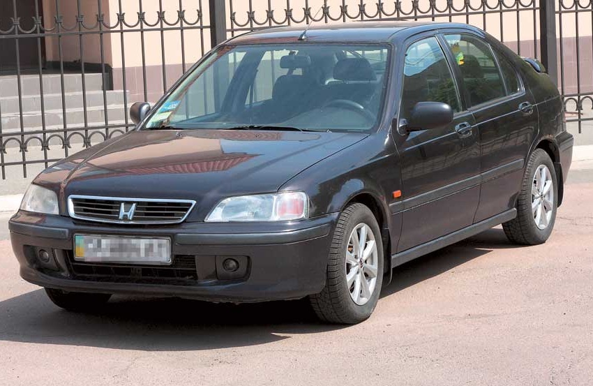 Rover 400? Неа… Honda Civic Fastback 2