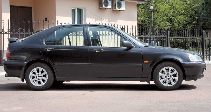Rover 400? Неа… Honda Civic Fastback 1