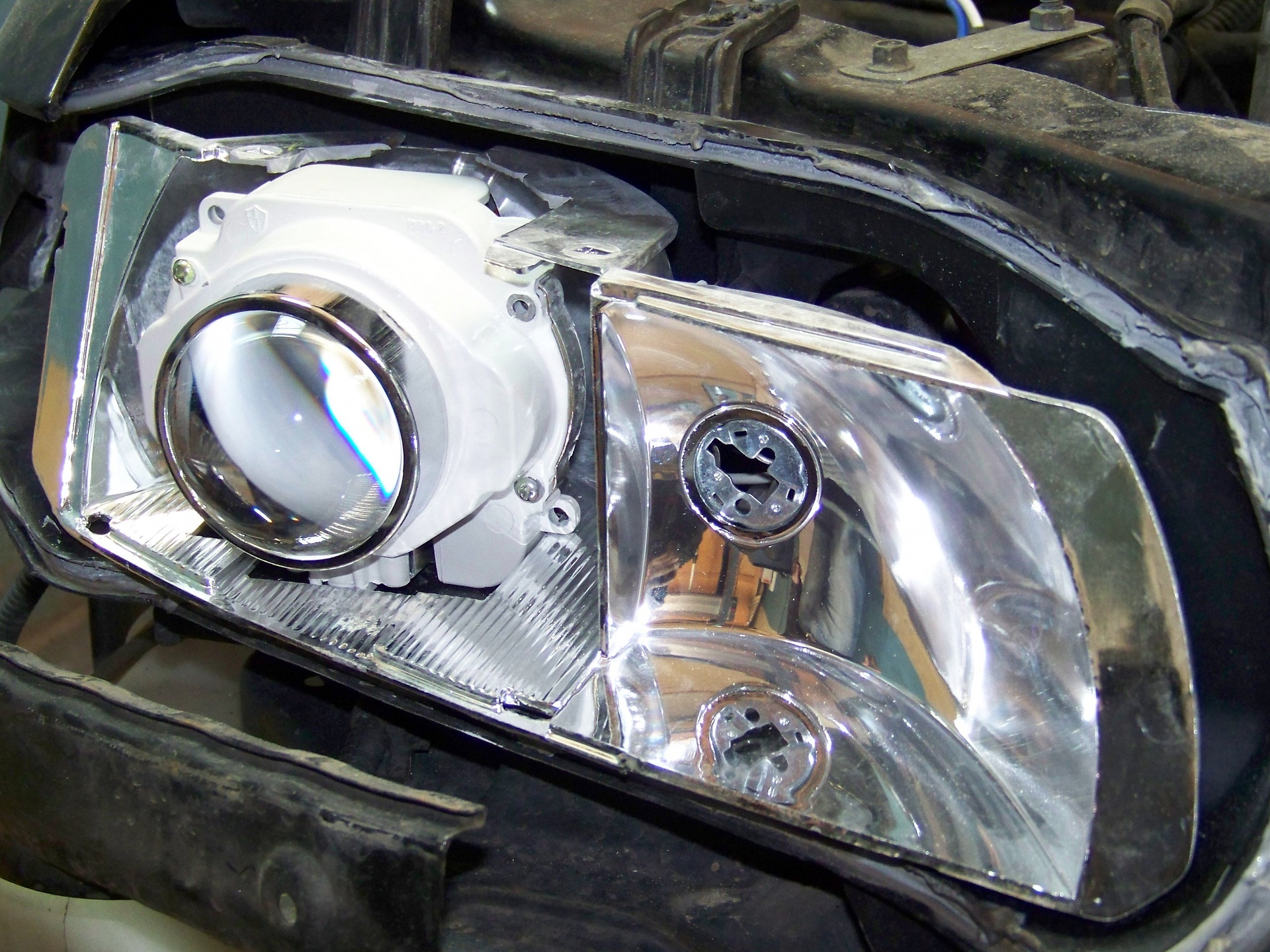 Встановлення біксенонових лінз FX-R (Infiniti) на Rover 400 5
