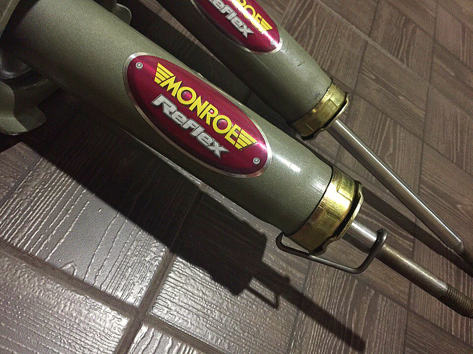 Задні стійки MONROE REFLEX Rover 3