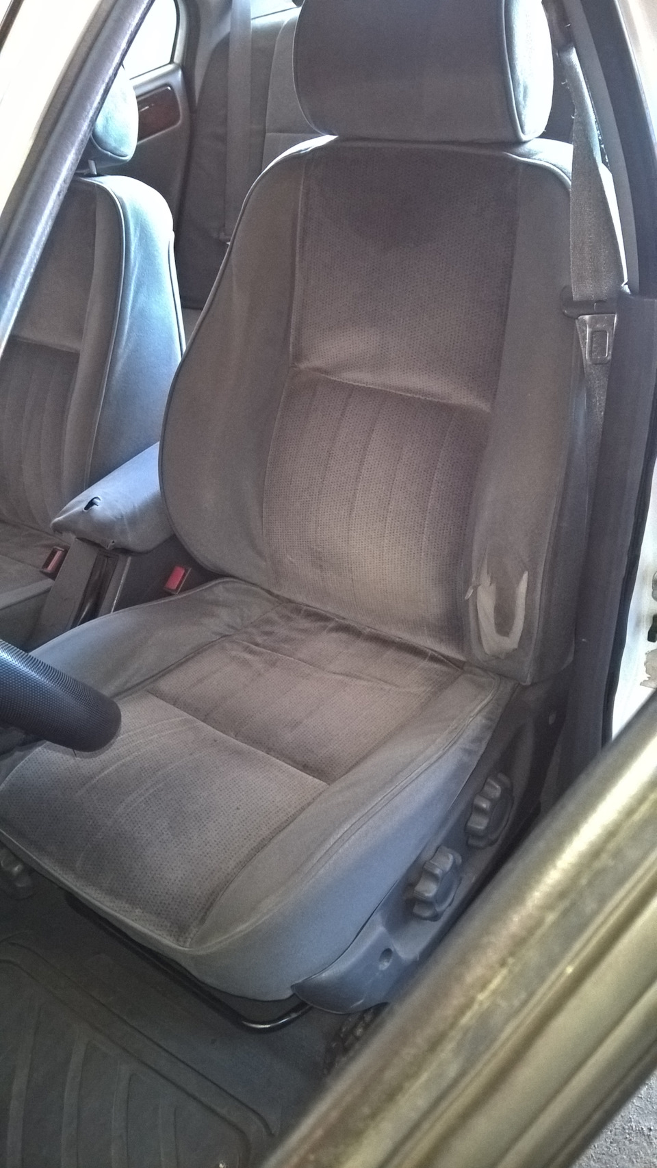 Шукаю чохли або лекала на Rover 600 5
