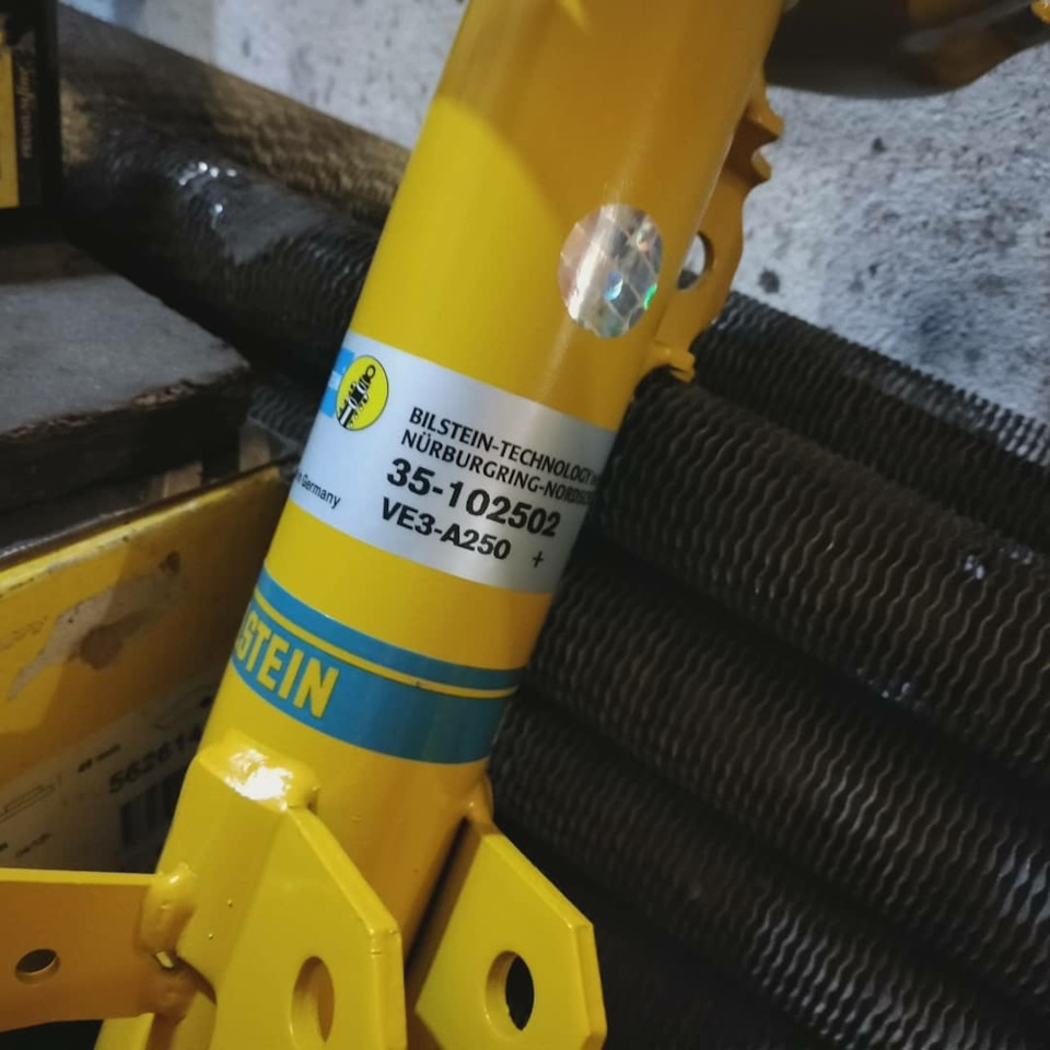 Bilstein, та інші плюшки для ходової та товрмозів) 2