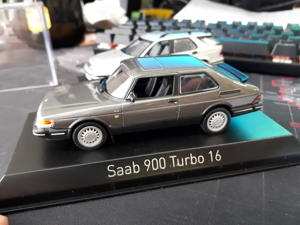 Кожен рік купую новий Saab 2