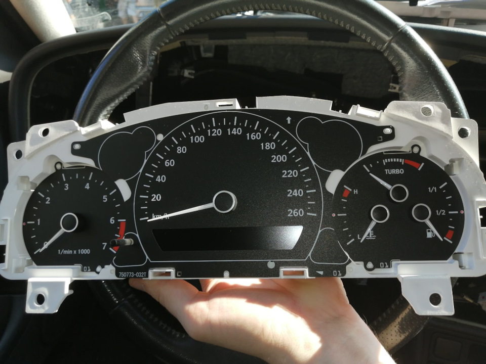 Ремонт панелі приладів та роз'єм AUX для штатного ГУ Navi 2 3