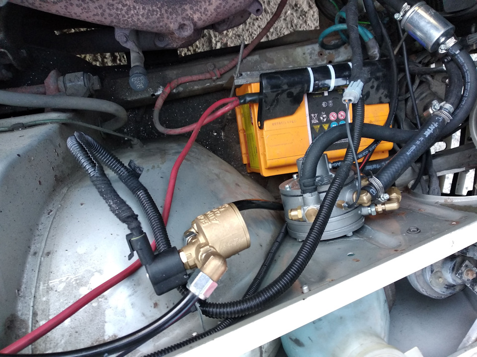 Встановив ГБО 4го покоління на KE-Jetronic (Saab 900-I) 2