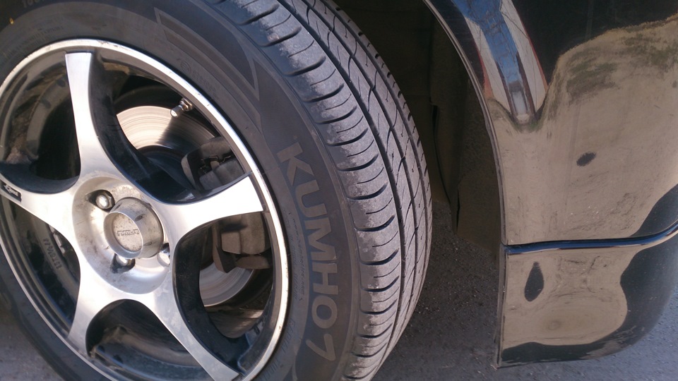 KUMHO Ecowing ES01 KH27 2