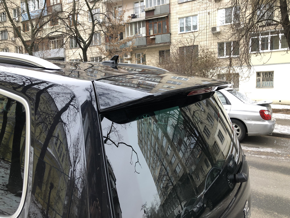 Спойлер на кришку багажника 2