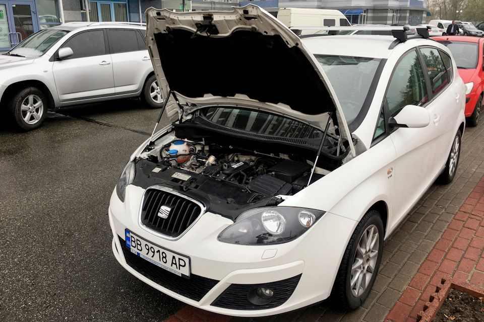 Амортизатори капота SEAT Altea XL FL (5P) +1 1