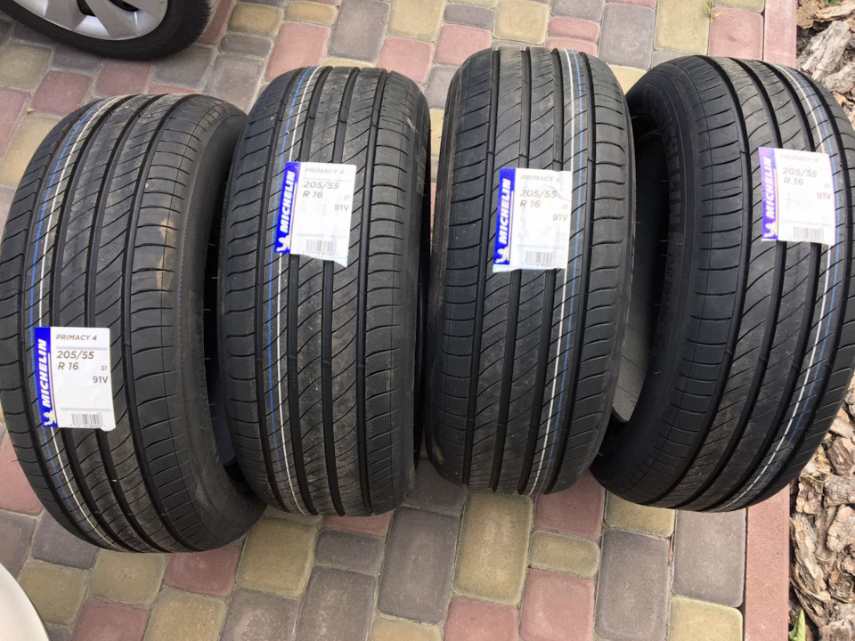 Заміна літніх шин на Michelin Primacy 4 3