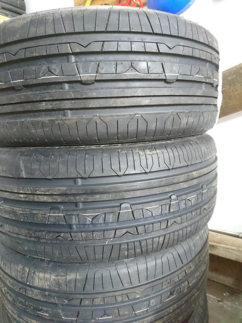 NITTO NT830 225/50R17 97Y 2