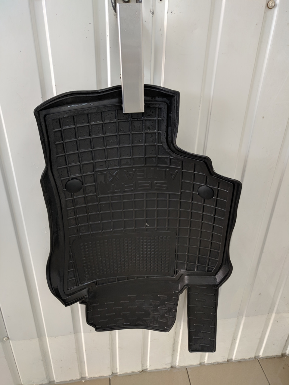 Килимки гумові в seat altea 1