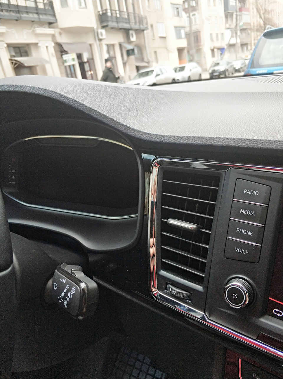 Накладка на cockpit 2