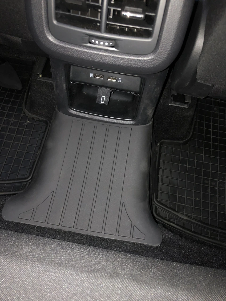 Пошкодив SEAT