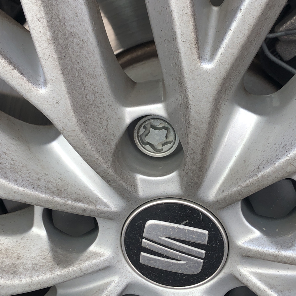 Історія про секретні болти 1
