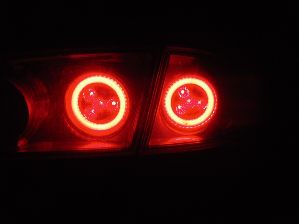 Тюнінг задніх ліхтарів Seat 4