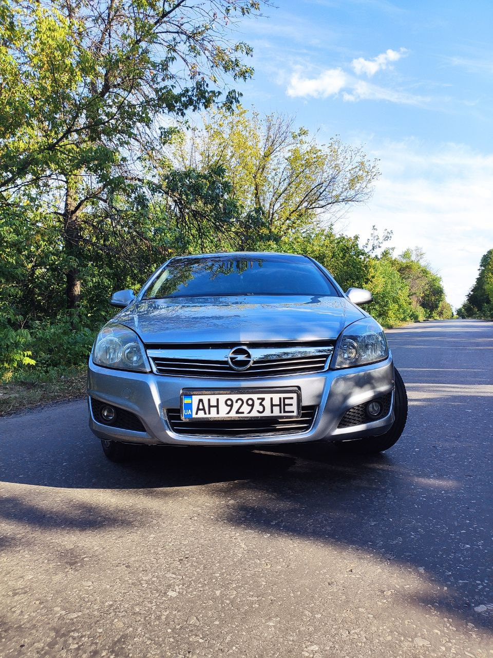 ПРОДАЄТЬСЯ Opel Astra H 2010 1.6mt (прохання репост) 4