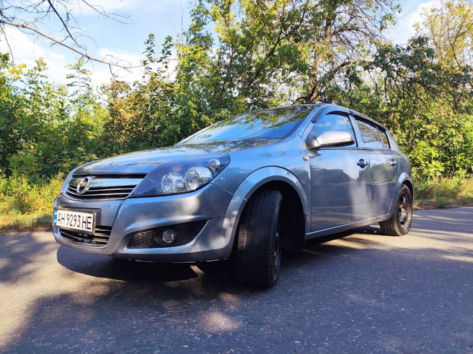 ПРОДАЄТЬСЯ Opel Astra H 2010 1.6mt (прохання репост) 5