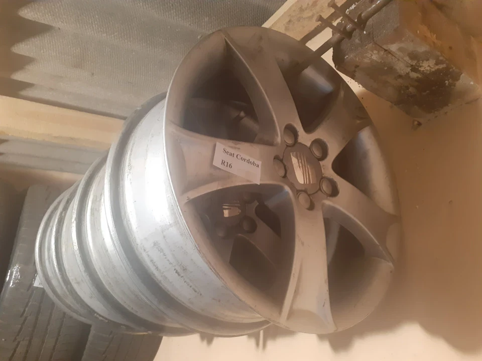 Продам титани R16. Україна
