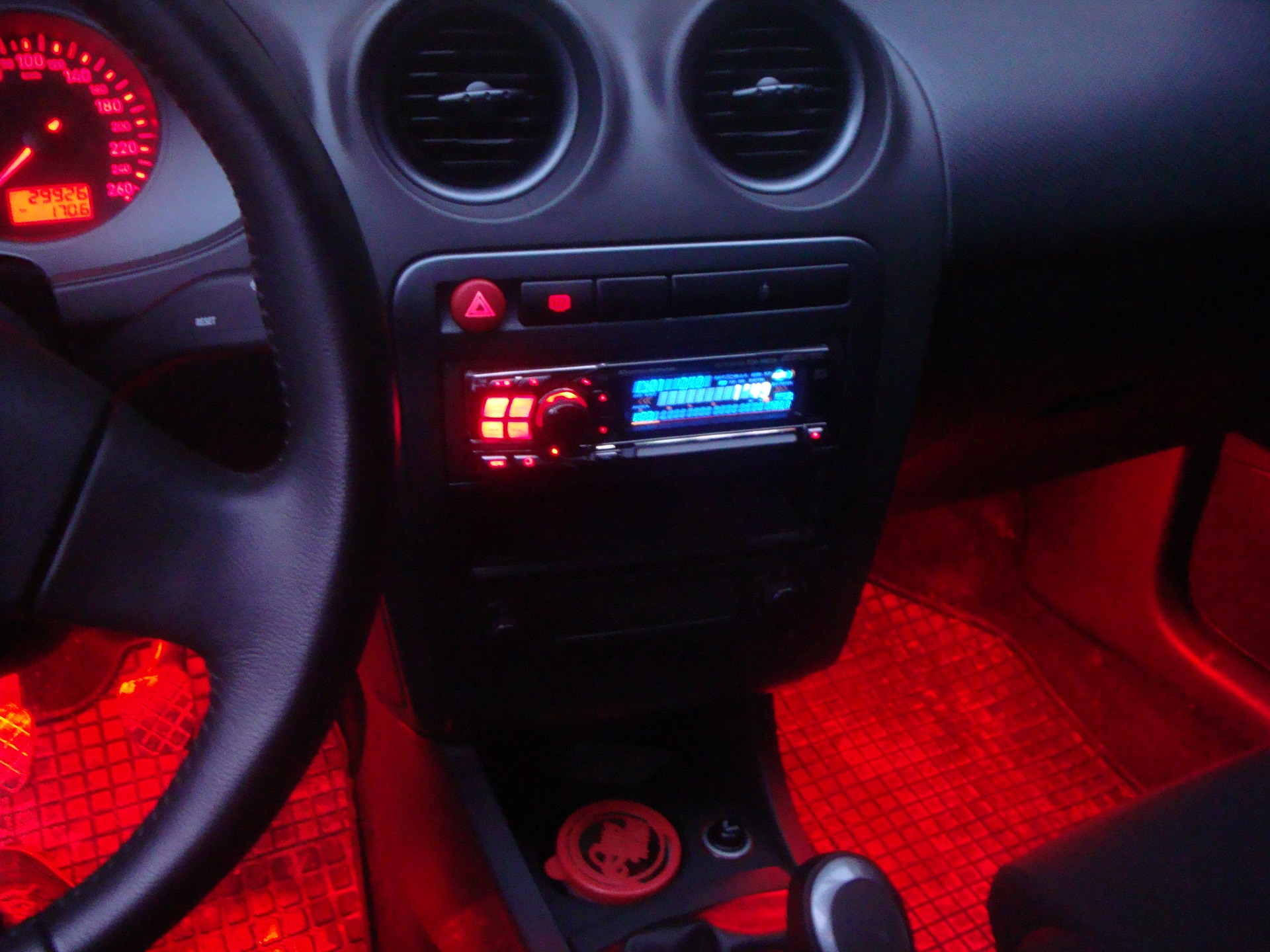 Новий головний пристрій Alpine 9853r 1