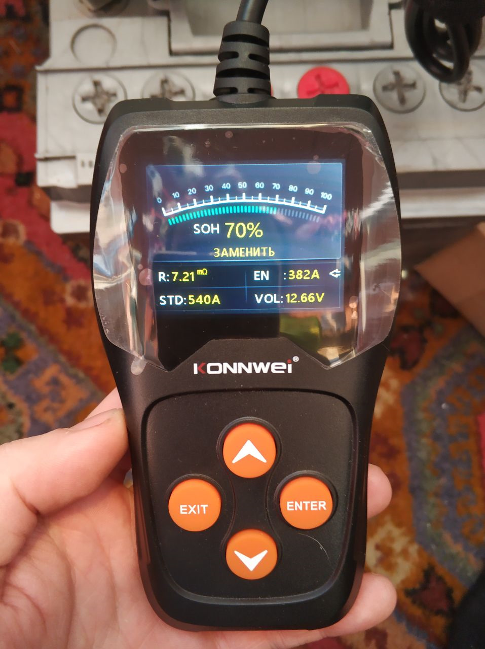 Тестер акумуляторів Konnwei KW600 1