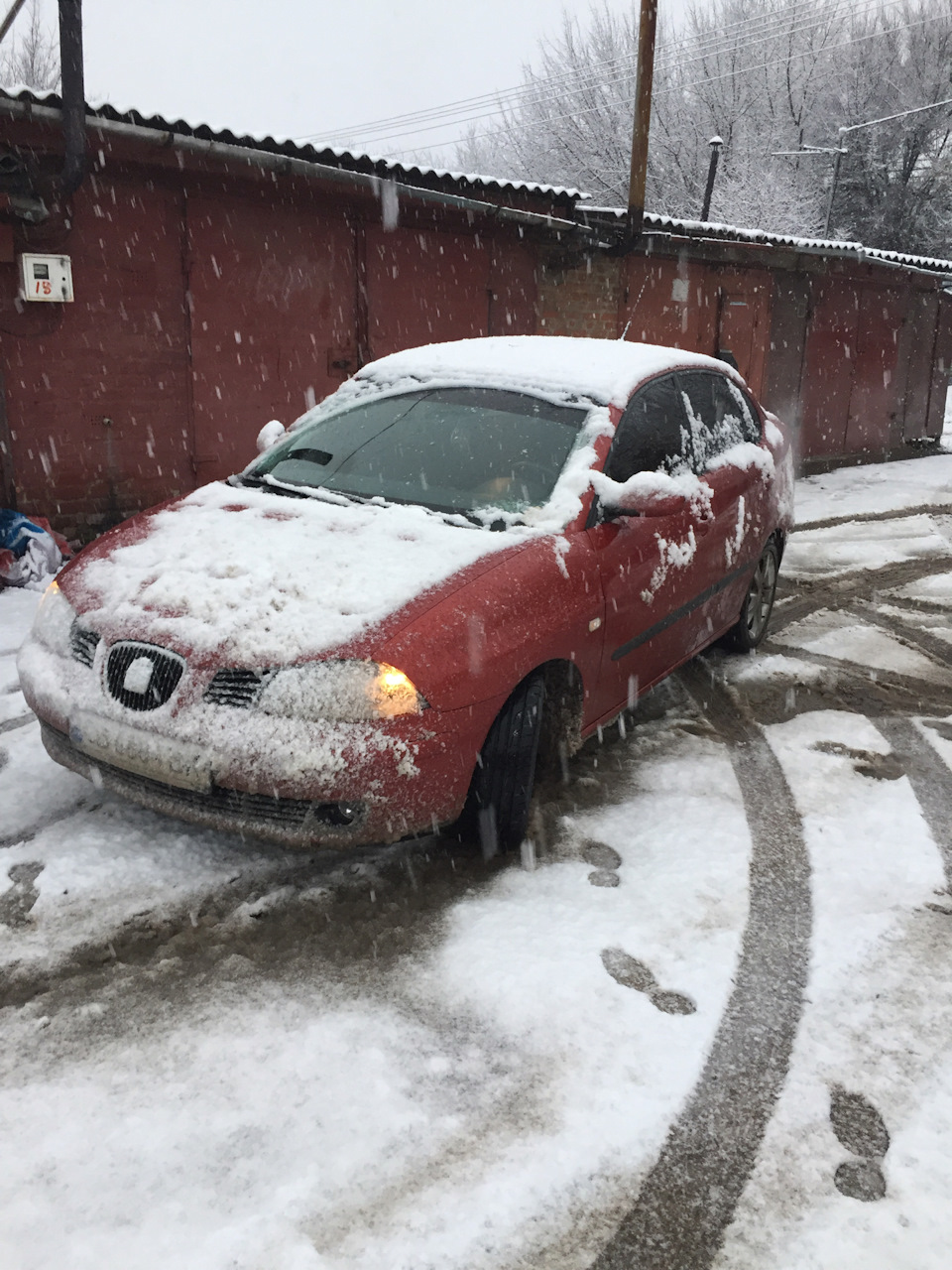 Зима змусила перевзути гуму))) 2