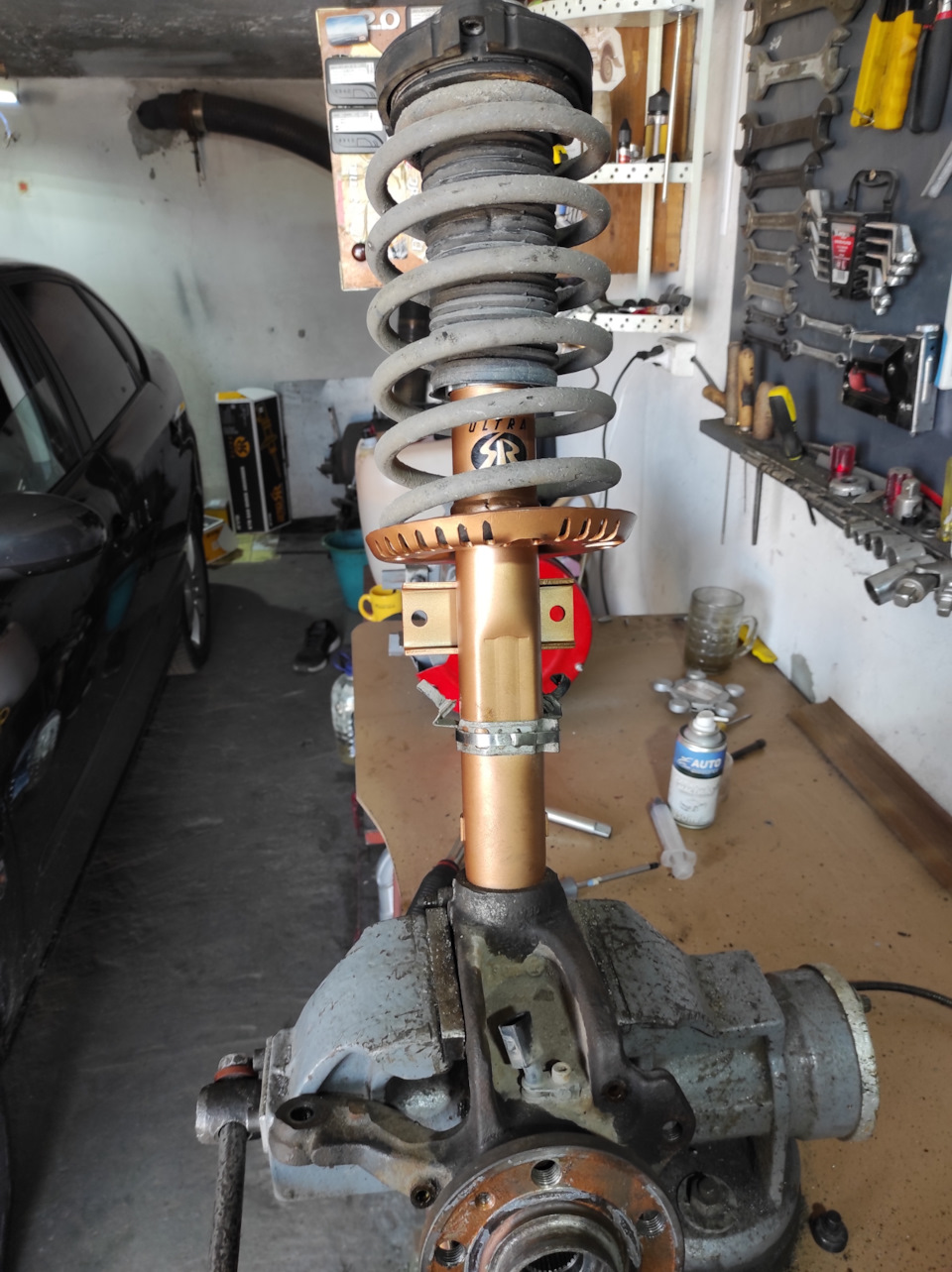 KYB Ultra SR 3