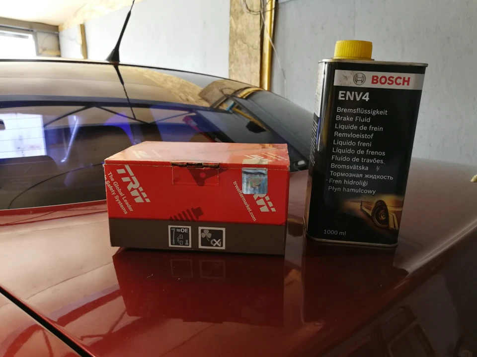 Заміна колодок TRW/BREMBO. VAG SEAT.