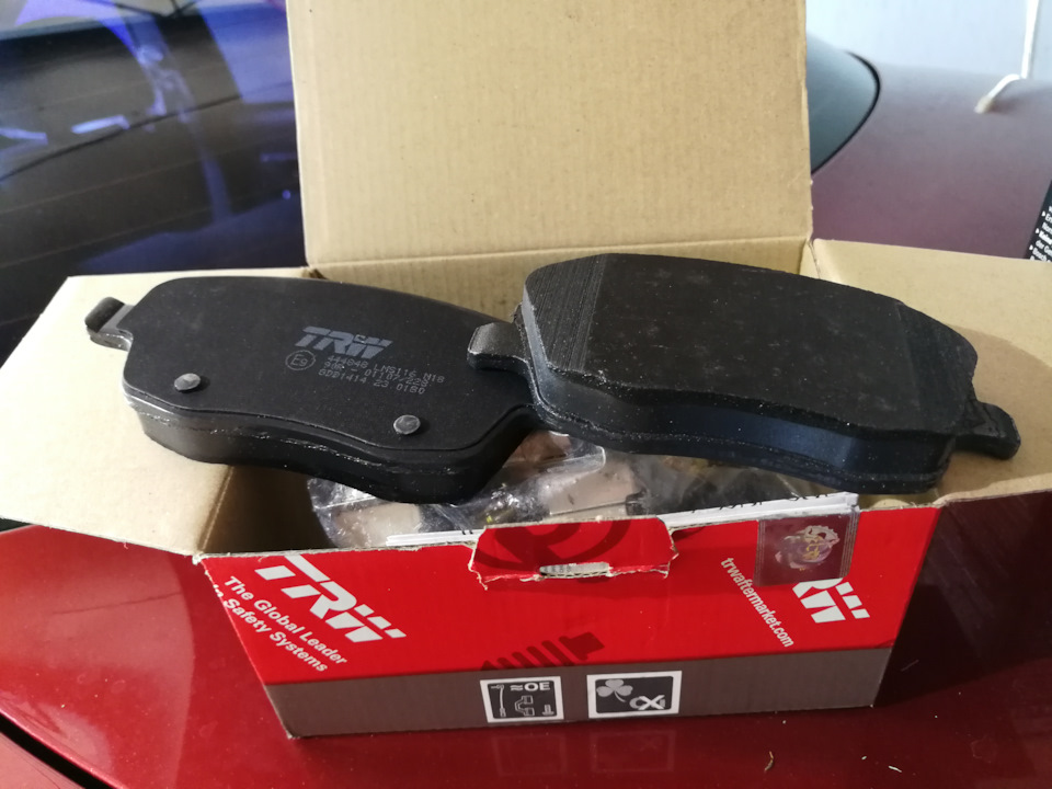 Заміна колодок TRW/BREMBO. VAG SEAT. 2