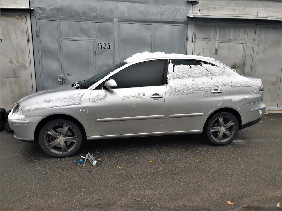 Перевзуття - колеса Goodyear Ultragrip Ice Arctic 185/60R15 88T 2
