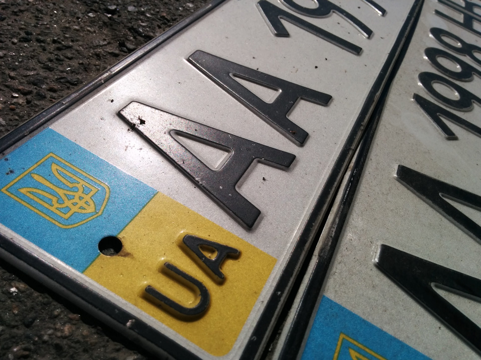 Заміна номерів + фарбування бампера та двірників 3