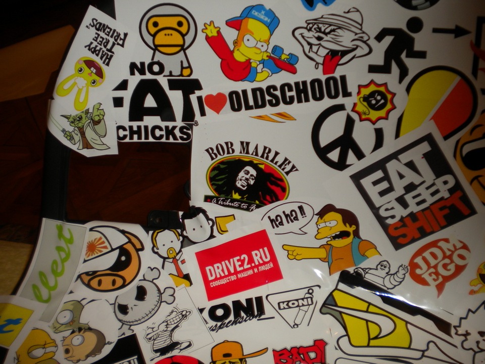 STICKER BOMBING підкришки багажника 3