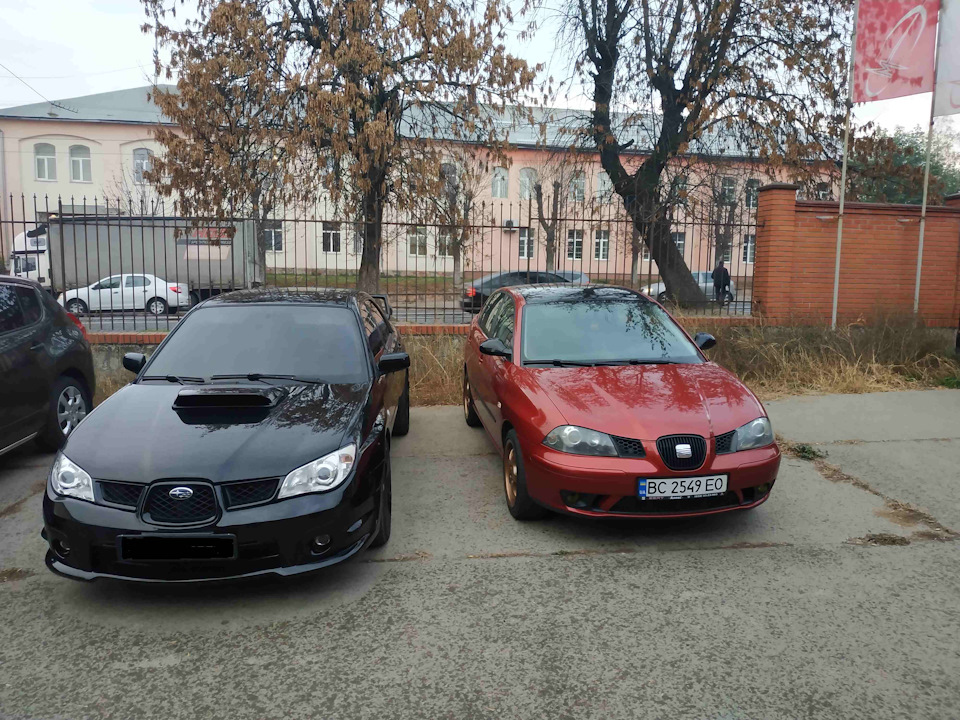 Дах і дзеркала в чорний глянець 1