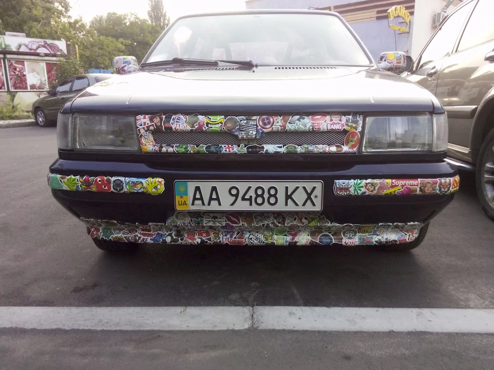СтікерБомбінг!