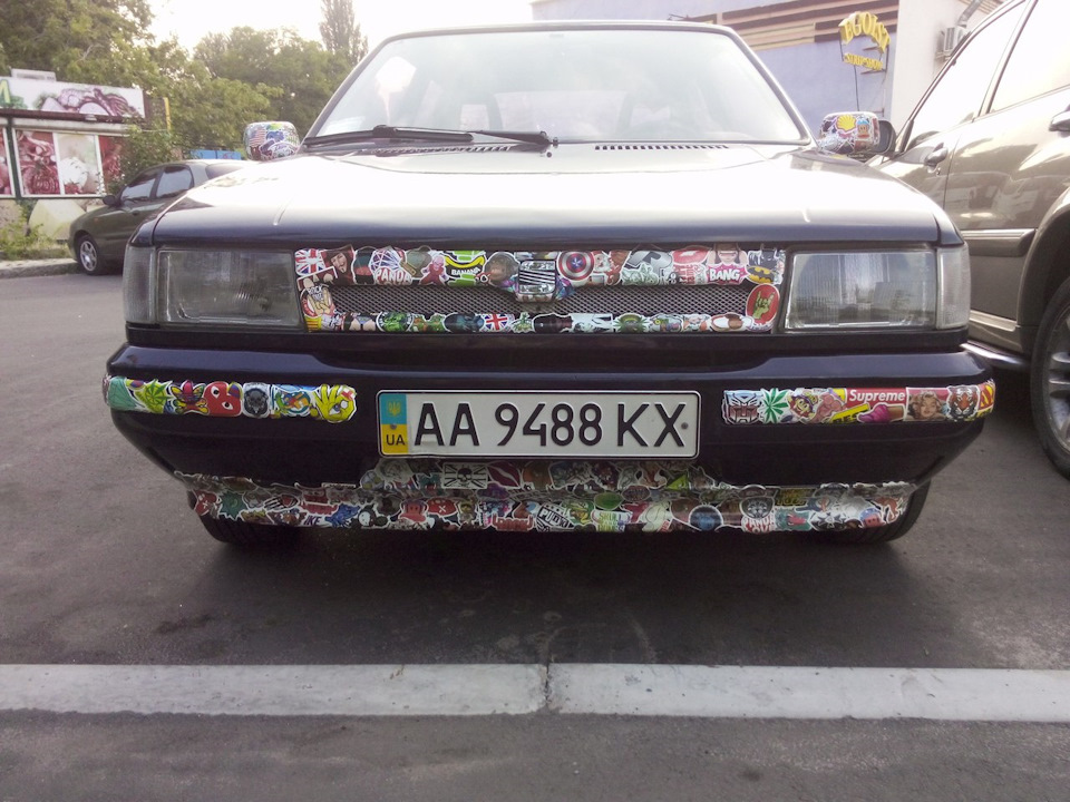СтікерБомбінг! 1