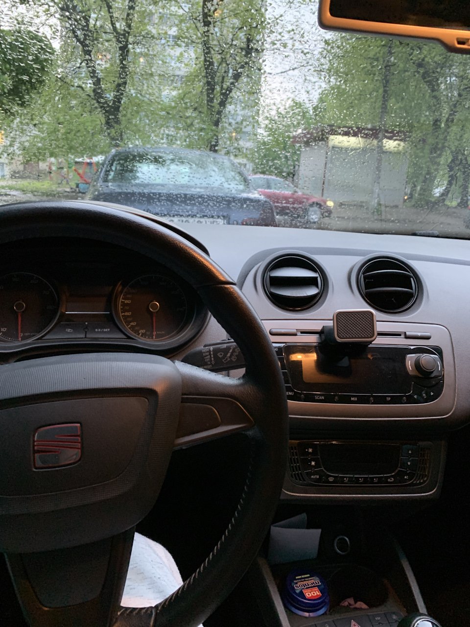 Класний власник телефону 2