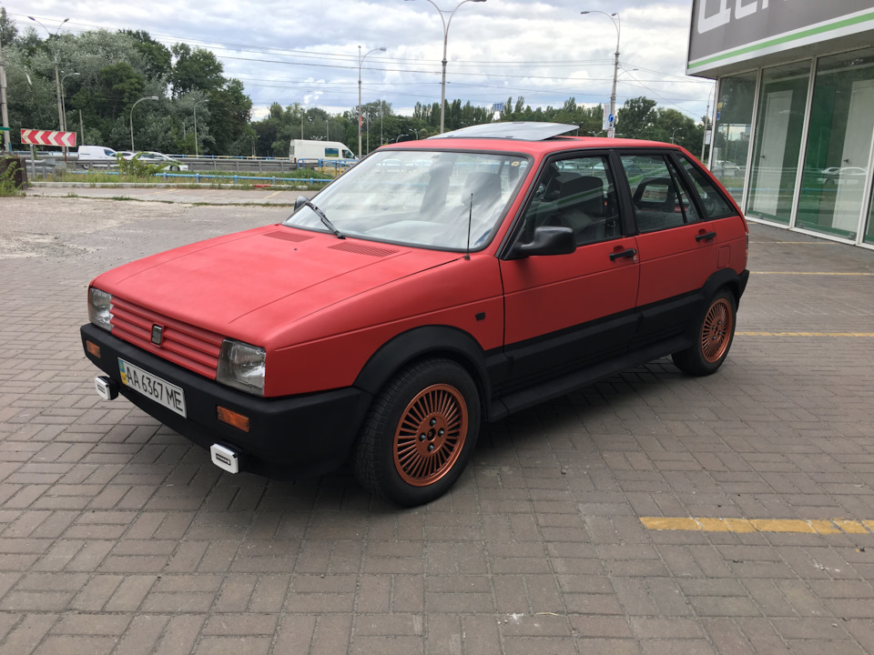 Пофарбував. 2