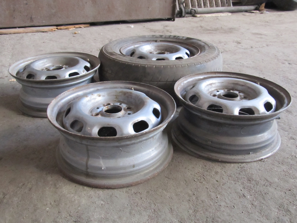 Продам диски сталь Toyota, Nissan, Kia, Hyundai R13 4*100 dia 54.1 1