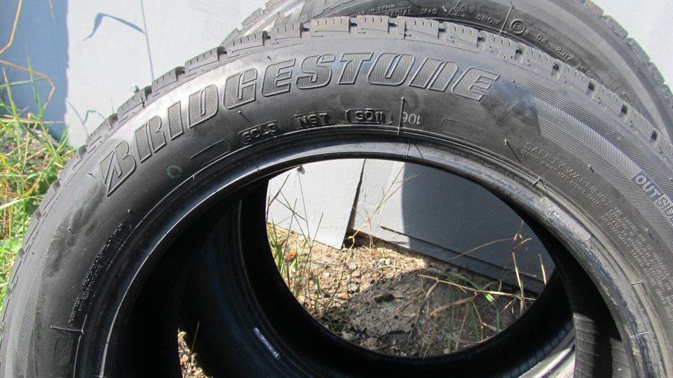 ПРОДАНО! Продам зимові шини 195/55 R16 Bridgestone Blizzak LM-30 комплект 2