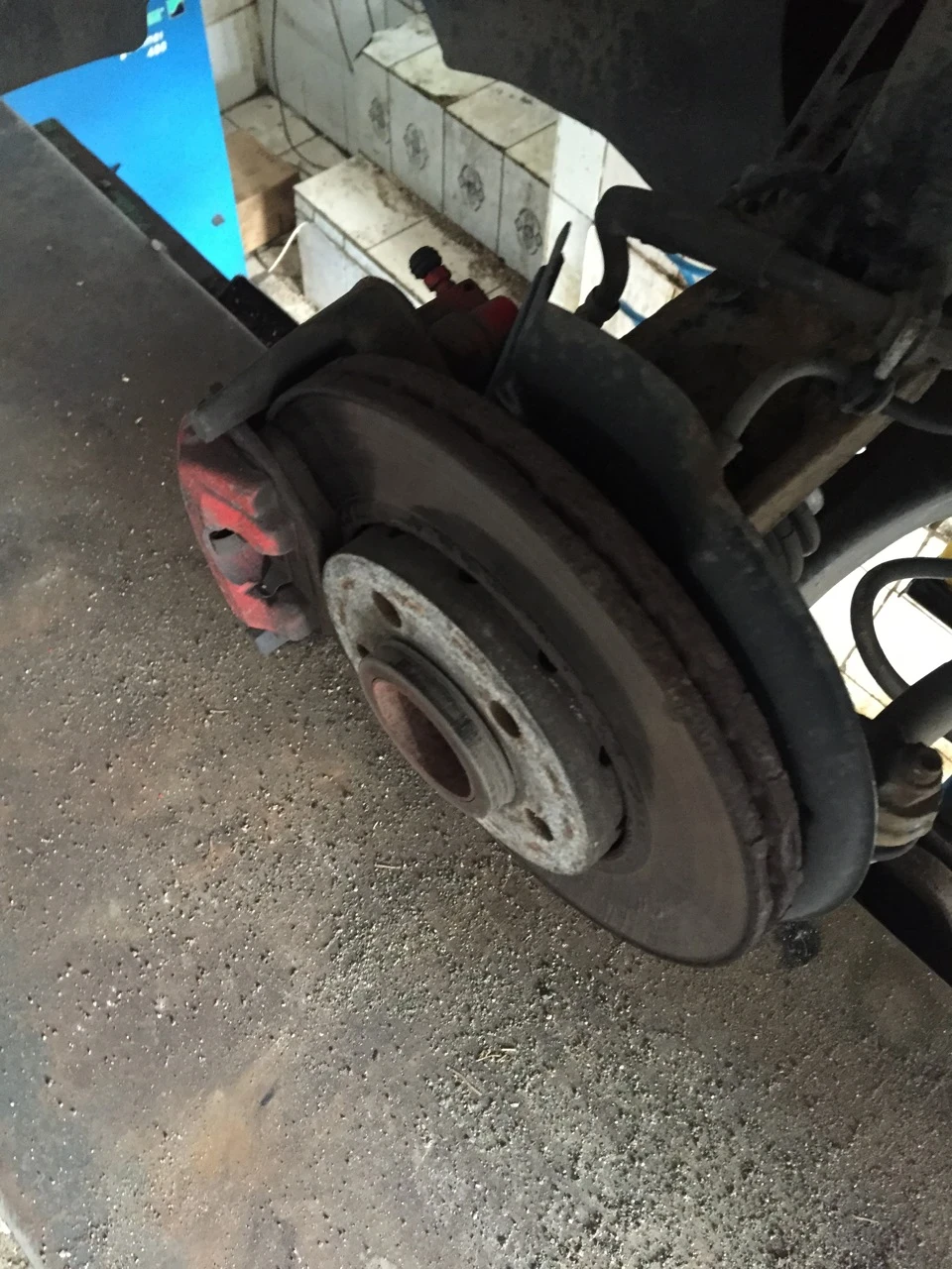 Проточка гальмівних дисків + колодки Brembo