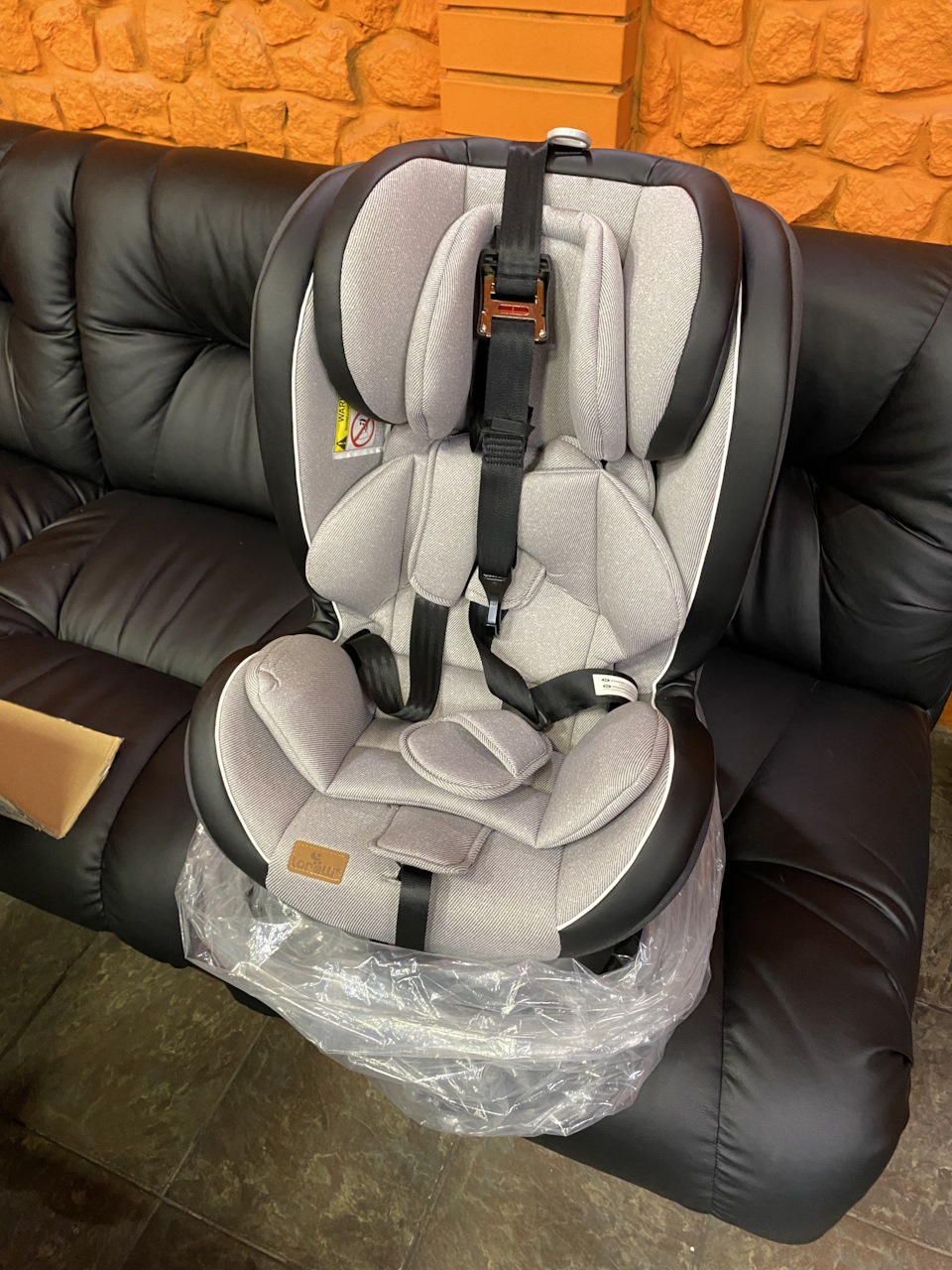 # Автокрісло Lorelli NEBULA ISOFIX (0-36кг) (beige) 2