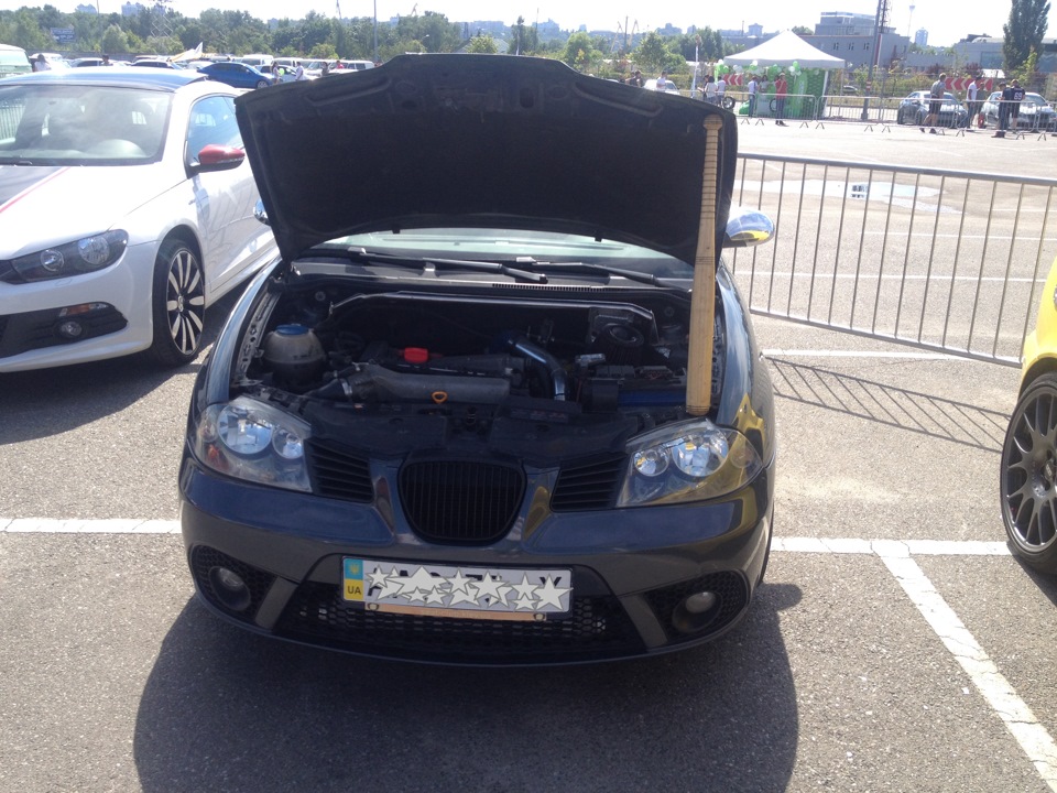 VW fan day and new shoes. 4