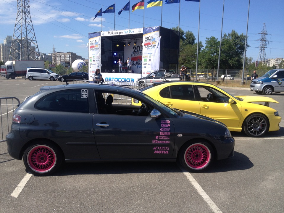 VW fan day and new shoes. 3