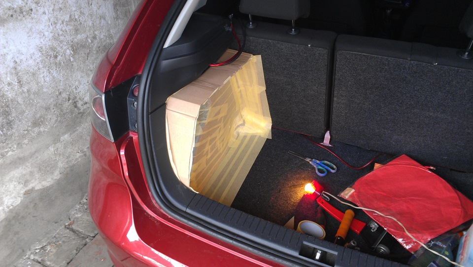 Сабвуфер Стелс у Seat Ibiza Sport 2.0 4