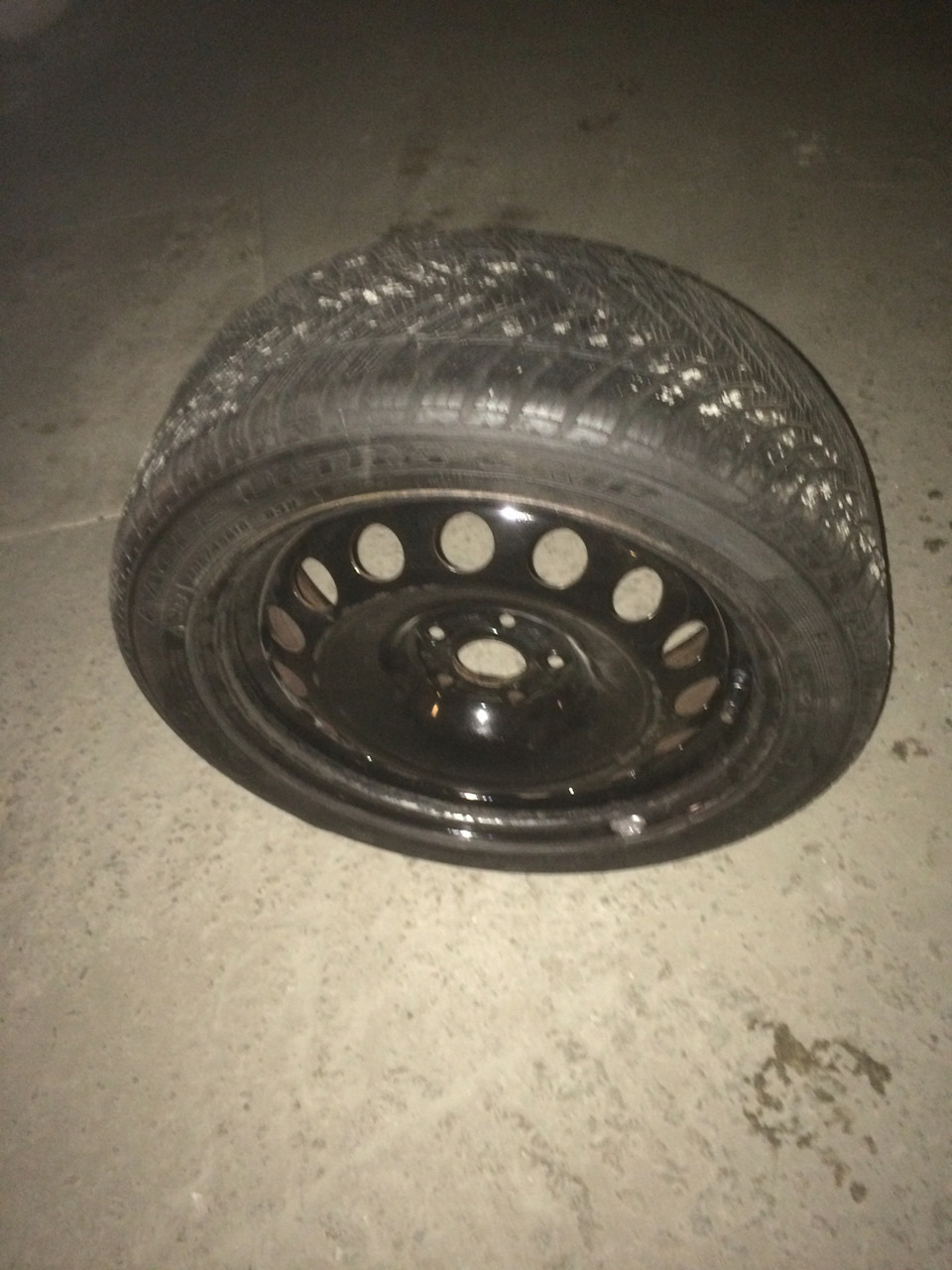 Запаска з різей зимової р16, 5*100 205-45-16 1